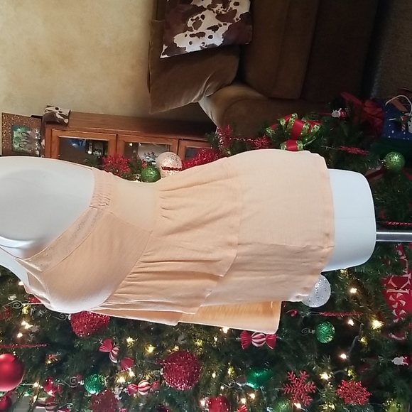 American eagle outfitters top peach in color small - Picture 2 of 9